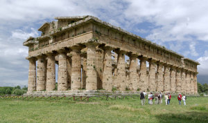 Uno dei Templi dell'antica Paestum, a Capaccio (ph Berthold Werner)