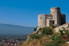Il Castello di Montesarchio, uno delle tappe della Via Francigena nela Sannio