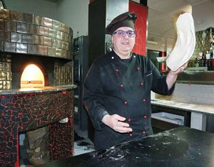 Il pizzaiolo Vito De Vita tra i protagonisti dell'ultima serata del Festival della Cinegustologia 2017