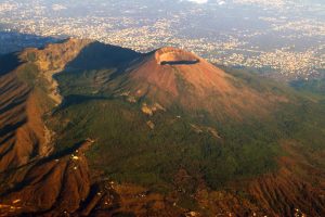 Il monte Somma e il vulcano Vesuvio