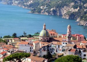 Panorama di Vietri sul mare, città storica della ceramica