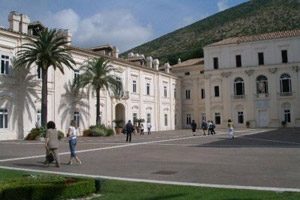 Piazza della Seta - Belvedere San Leucio