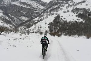 In Mountain Bike sulla neve del Matese